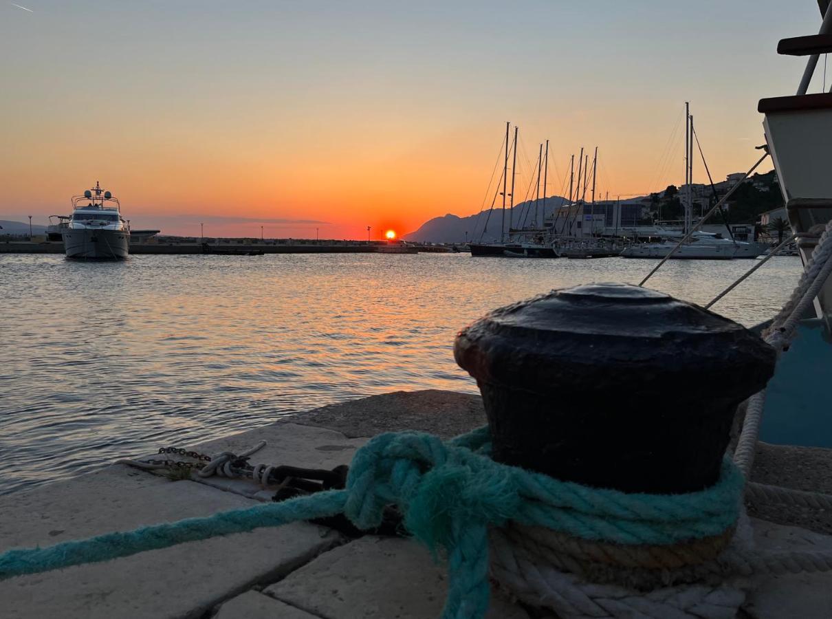 Apartments Coric Baška Voda Kültér fotó