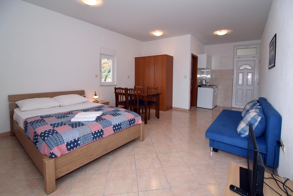 Apartments Coric Baška Voda Kültér fotó